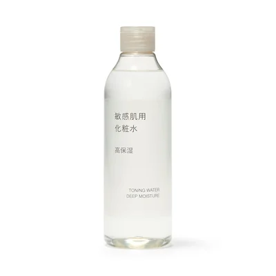 敏感肌用化粧水　高保湿