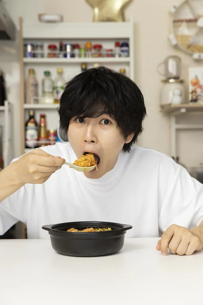 SNSで大人気の料理系インフルエンサー経塚翼さん