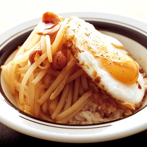 脇役だけじゃもったいない！ メインになる「もやしのどんぶり」レシピ5選