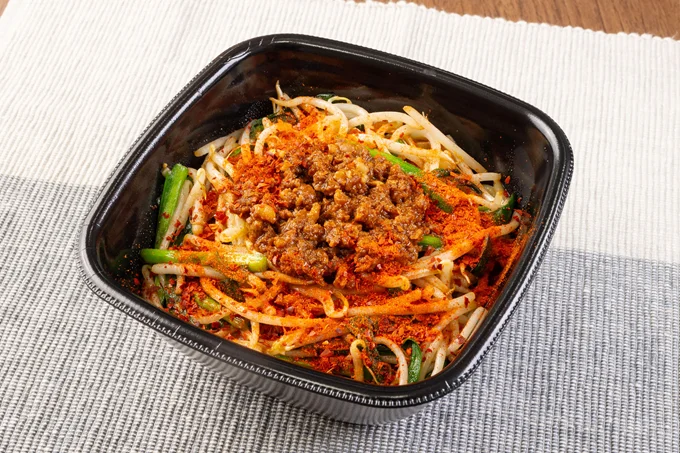 「辛旨台湾まぜ麺」（590円）