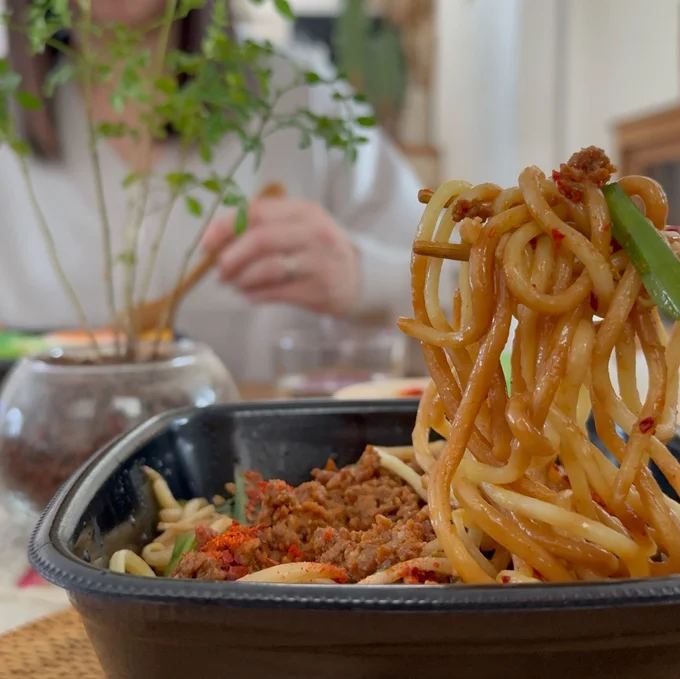夫は「辛旨台湾まぜ麺弁当」を絶賛!
