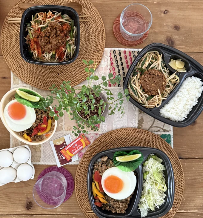 ほっともっとの「ガパオライス」＆「辛旨台湾まぜ麺」