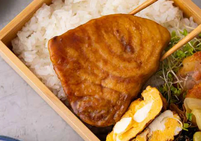 好みでわさびを添えても美味しい