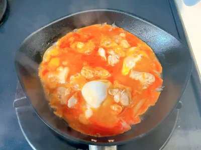 卵の色が驚くほど鮮やか！