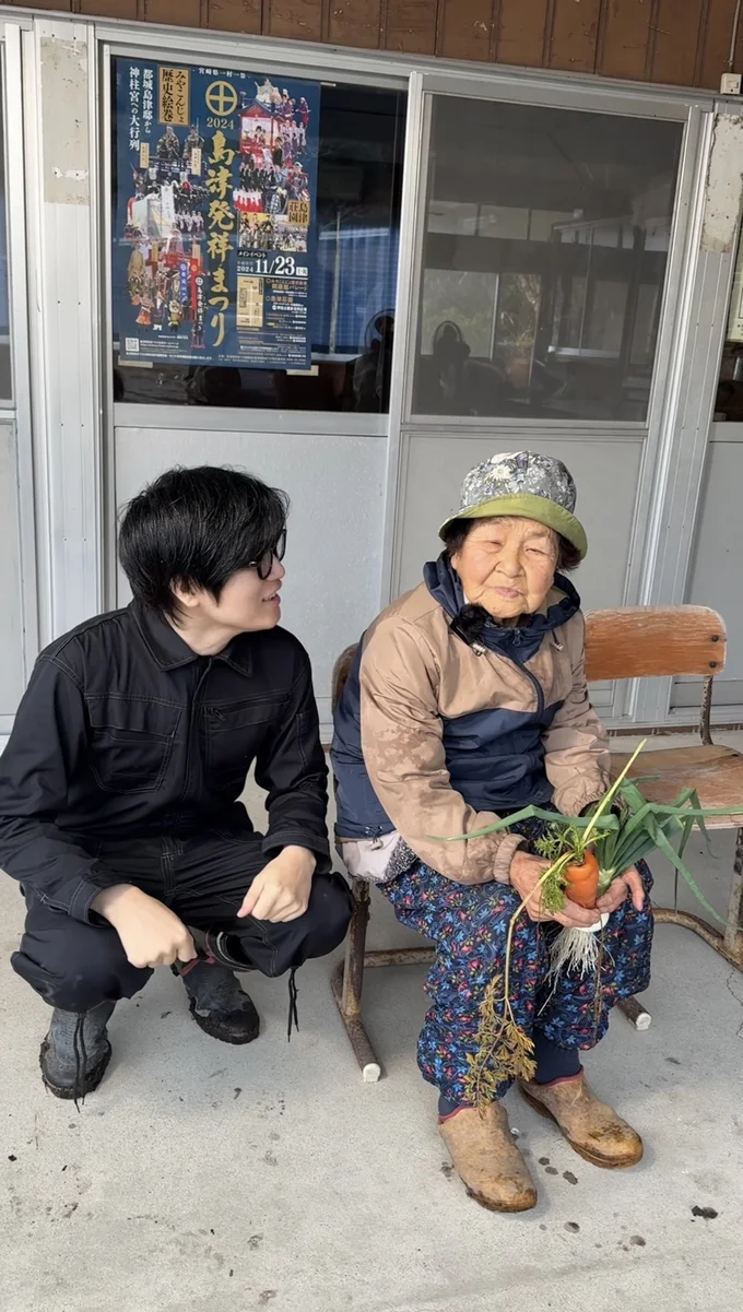 宮崎の農家さんと経塚翼さんとのほほえましいワンシーン