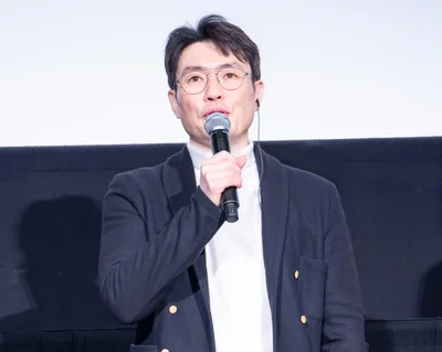 リュ・スンワン監督