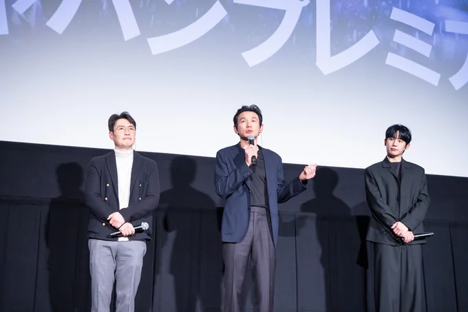 ファン・ジョンミンは「愛された作品だからこそ監督も時間がかかったんだと思う」と話していました