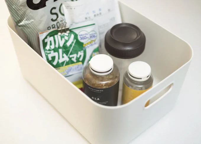薬やサプリメントは中身が見えにくいカゴにざっくりまとめる
