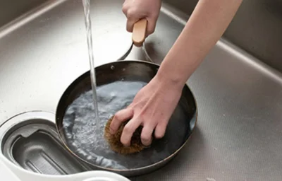 洗剤不要でお手入れ簡単