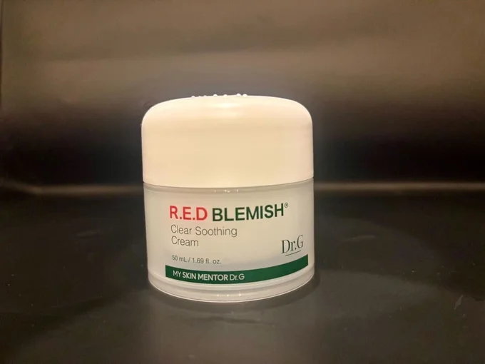 Dr.Gより発売されている「レッドブレミッシュクリアスージングクリーム」