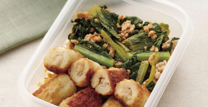 ちくわにひき肉を詰めて満足感UP！ 揚げ焼きで作る「ちくわのから揚げ弁当」