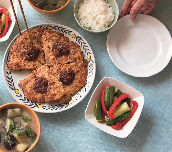 「そぼろ煮」&「ハンバーグ」ひき肉を使った“簡単”玉ねぎおかず