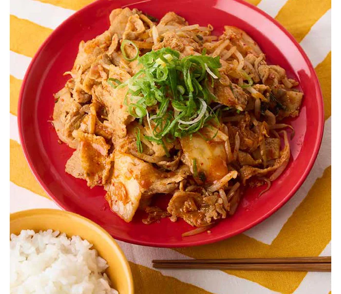 ご飯が進むメインのおかずがササっと完成「もやし豚キムチ」／ひとり分 やる気１％超ビギナーごはん（3）