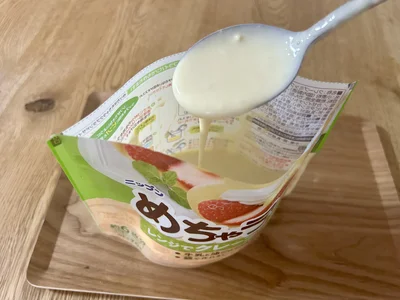 ダマができないようしっかり混ぜると、生地がサラサラに