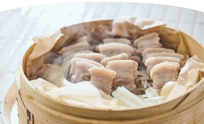 【せいろレシピ】肉の脂がほどよく落ちてヘルシー！「蒸しサムギョプサル」／世界一カンタンでおいしい せいろレシピ（4）