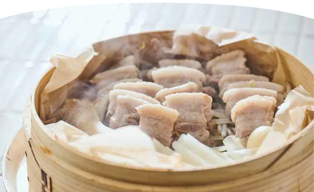 【せいろレシピ】肉の脂がほどよく落ちてヘルシー！「蒸しサムギョプサル」／世界一カンタンでおいしい せいろレシピ（4）