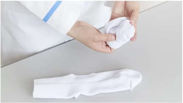 靴下や肌着は「裏返し」で洗濯