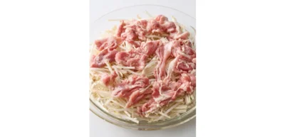 豚こまのうまみが野菜になじみ、しっとり仕上がる