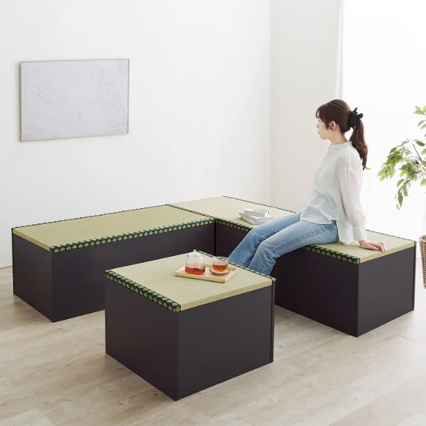 長方形サイズと正方形サイズを組み合わせてL字型ベンチとテーブルに