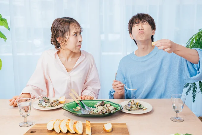 みきさんをスルーし「うまい!」を連呼する小山さん