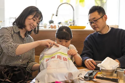 どうする？子どもの防災食。家族みんなでおいしくエネルギーを補給できる「備えるゼリー」がお役立ち！