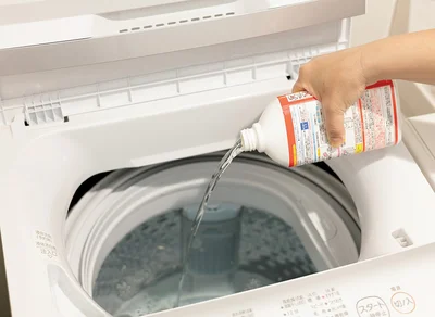 液体クリーナーで洗濯槽をキレイに