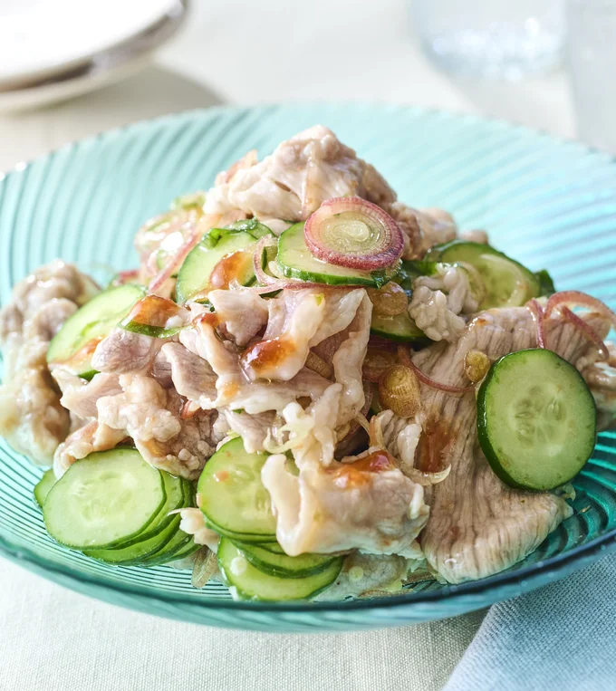 「豚こまの香味梅肉あえ」