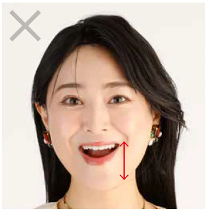 あごに力が入って下重心になる
