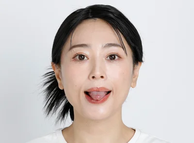 口角横に力が入りすぎている