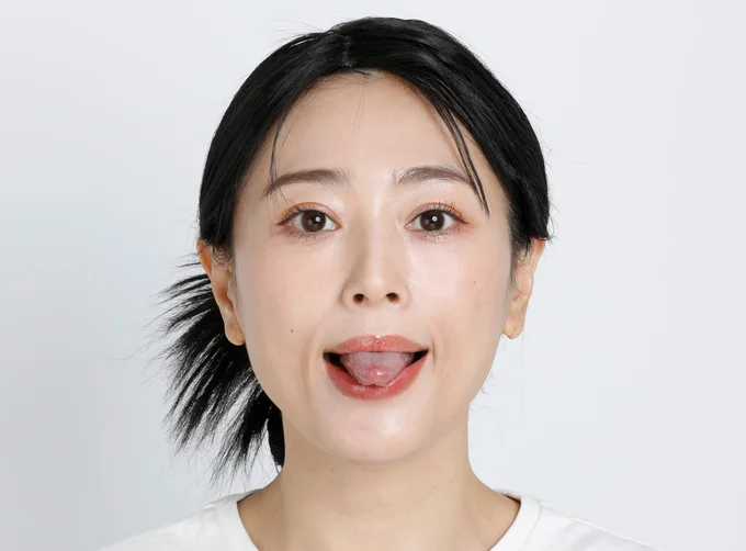 口角横に力が入りすぎている