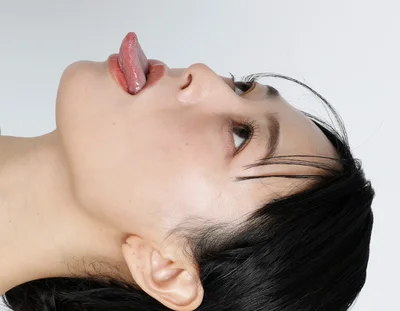 舌は斜め上ではなく真上を意識