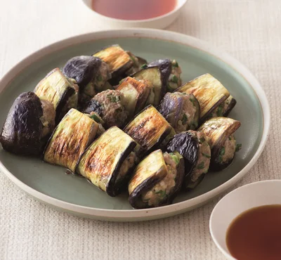 なすで包んでさっぱりとヘルシーに「なす餃子」