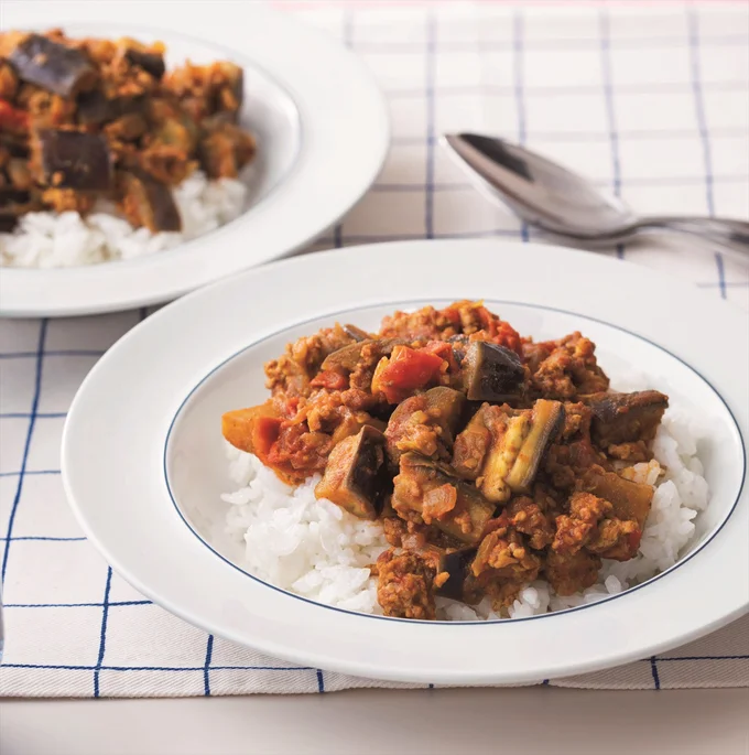 香味野菜をじっくり炒めて香りを引き出して「なすのドライカレー」