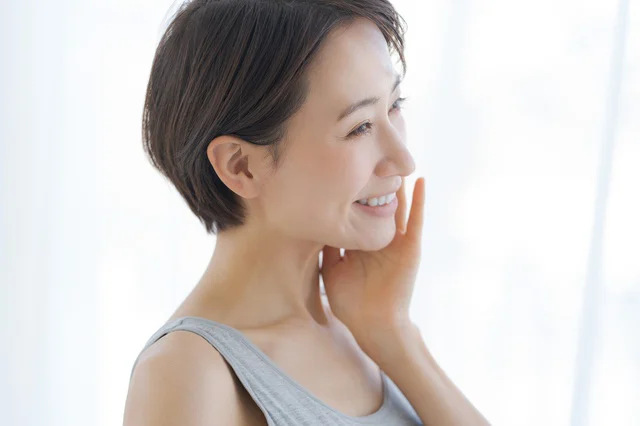 アユーラのメイク落とし＆洗顔料が進化！肌をいたわりながら「落とすケア」で透明感のある素肌へ