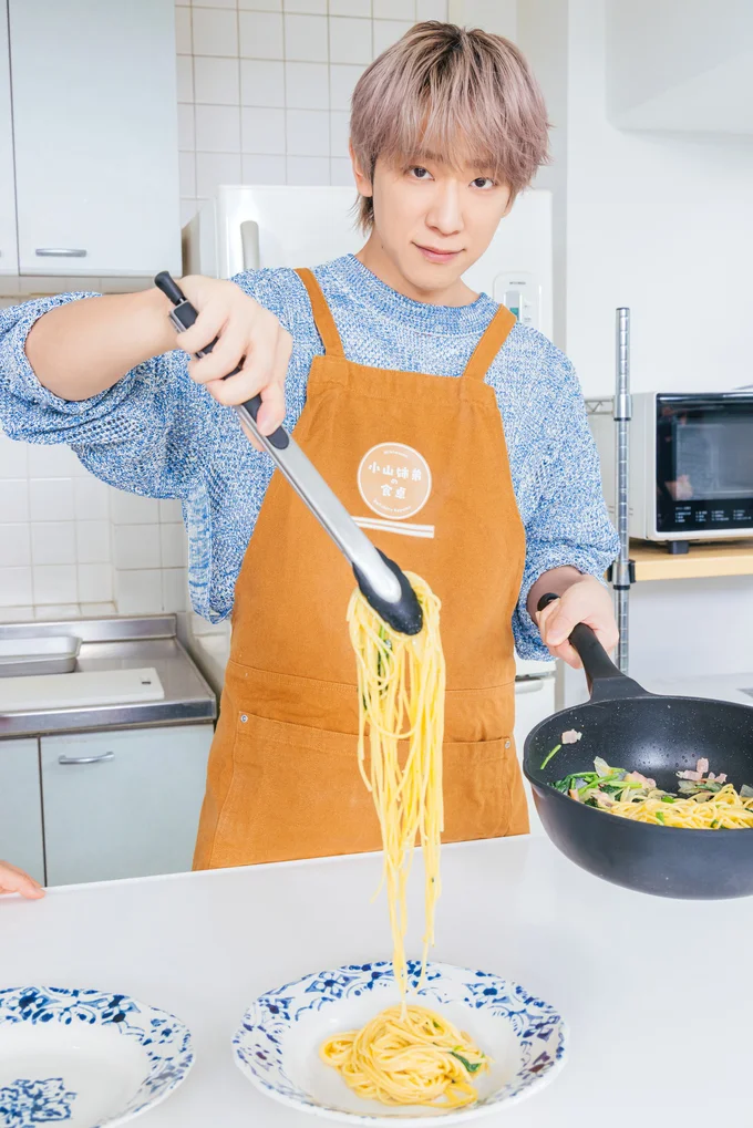 盛り付け役は小山さん