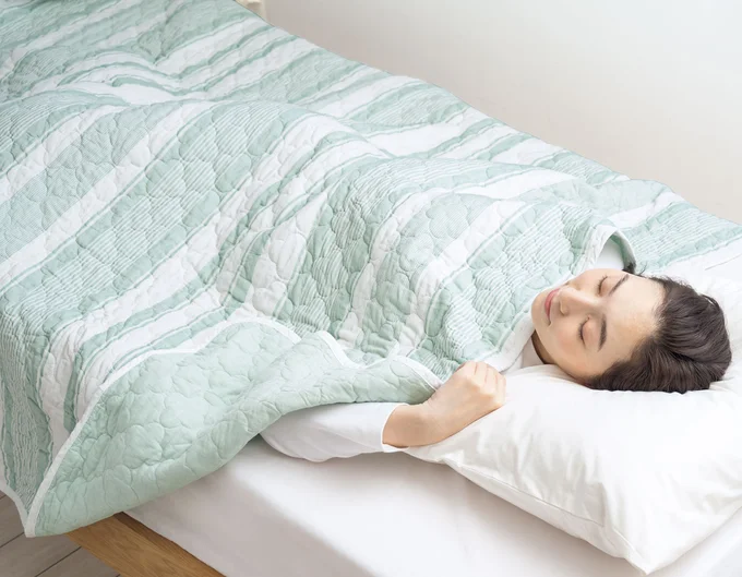 暑くて眠れないなら試してみる価値あり！ぐっすり眠れる夏の寝具