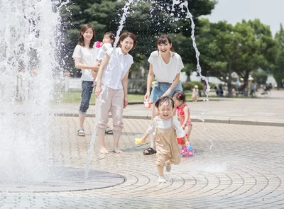 水遊びや夕立で靴がびしょ濡れ！夏の大ピンチを救うお助け家電は？