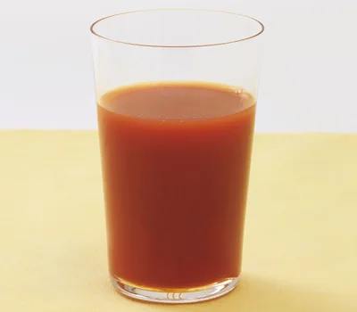 「りんご酢のトマトジュース割」