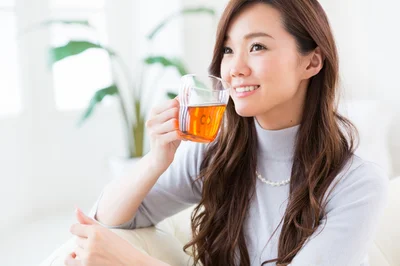 【写真を見る】紅茶は健康によい飲料です