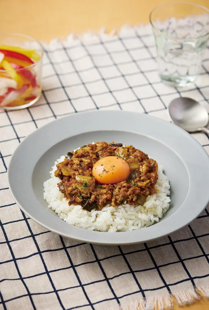 なすと豚ひき肉のドライカレー