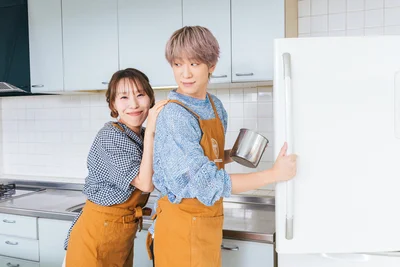 電車ごっこハグ！超仲良しの小山姉弟。姉みきさんに優しく対応する小山さんも素敵