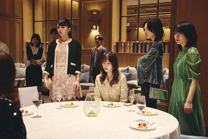 【第2話】美紗が訪れると同窓会の空気は最悪に。同級生たちは麗奈の味方だ