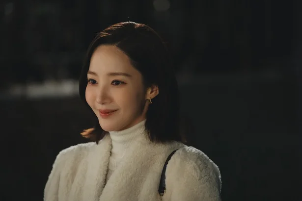 【韓国版】韓国版の主役は大ヒット作連発中のパク・ミニョンが演じた