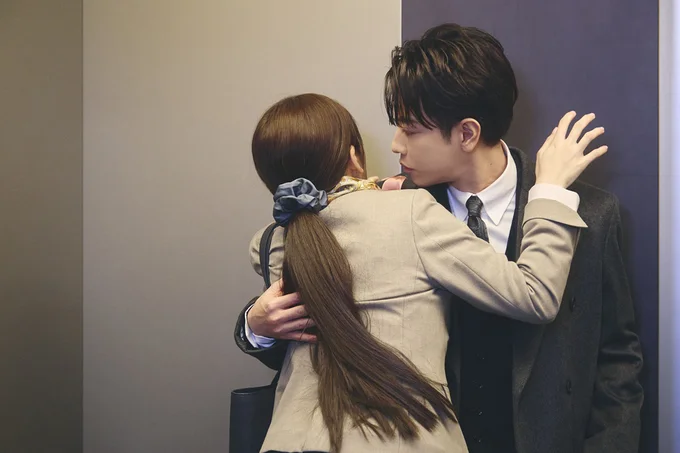 日本版『私の夫と結婚して』【第1話】一度目の人生では関わらなかった二人だが…