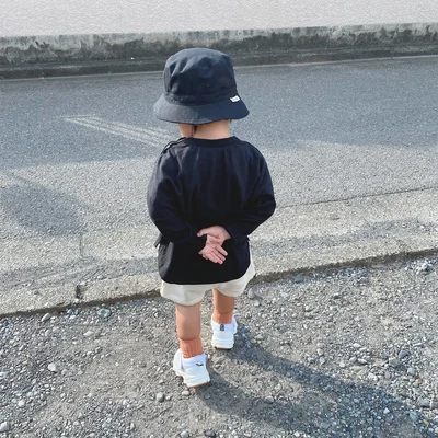 ①おててを一生懸命組もうとしている！▶︎②へ続く（⇒次へ）