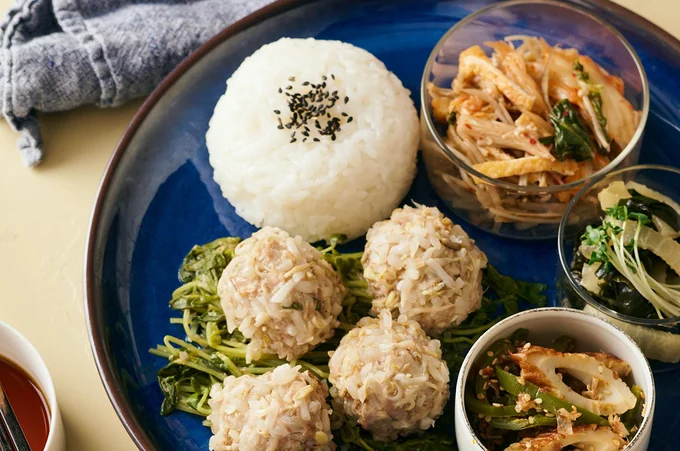 周りにつけたもやしの食感がくせになります