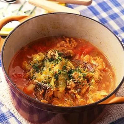 キャベツとさば缶のトマト煮