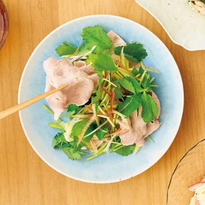 三つ葉とみょうがの香味が涼を呼ぶ「香り豚しゃぶ」