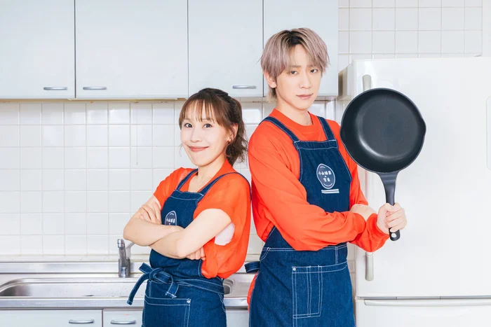 みきママ、加藤シゲアキからの「うるさいな（笑）！」に大喜び!? 小山慶一郎も納得の“真っ黒”酢豚レシピにチャレンジ