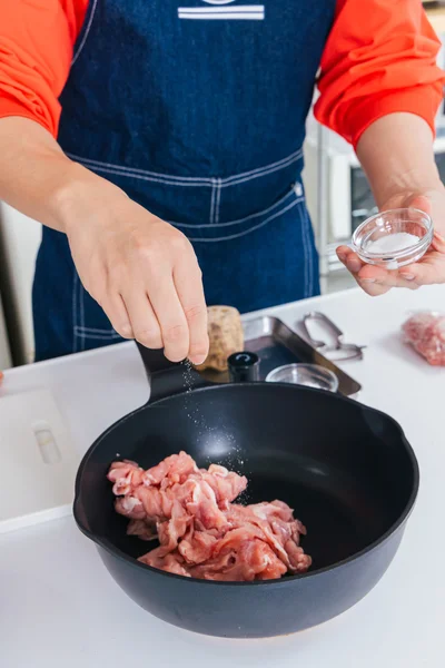 片栗粉がつなぎの役割に